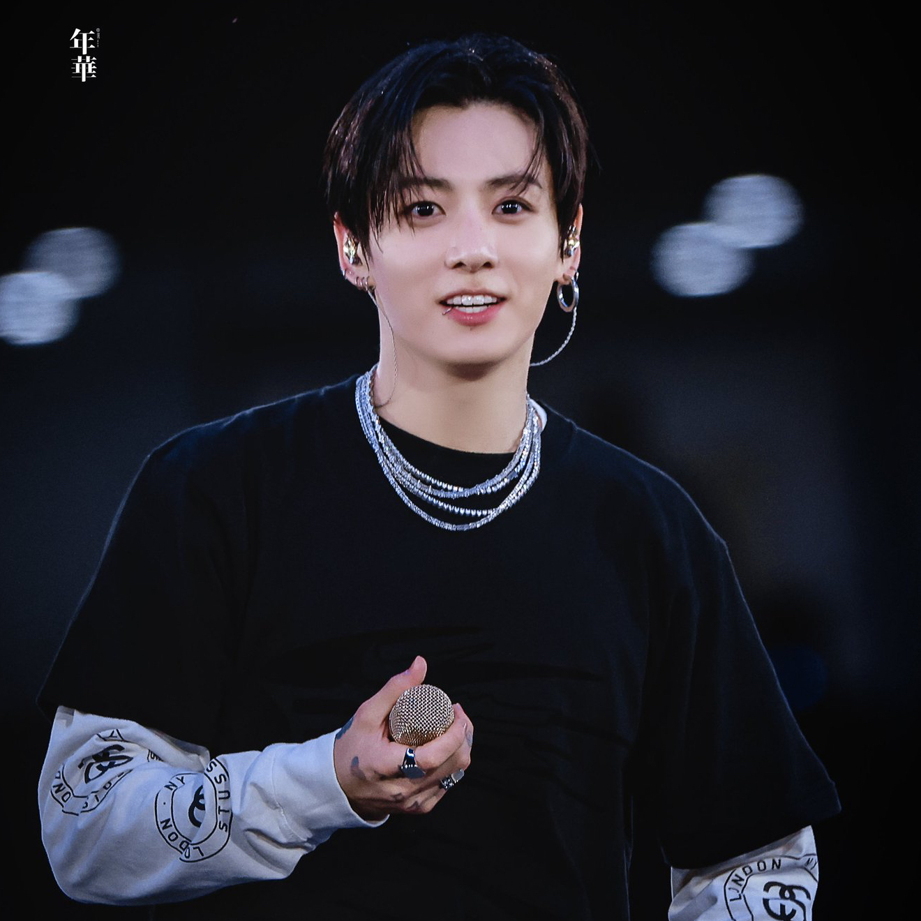 Foto aktivitas terbaru Jungkook (BTS)