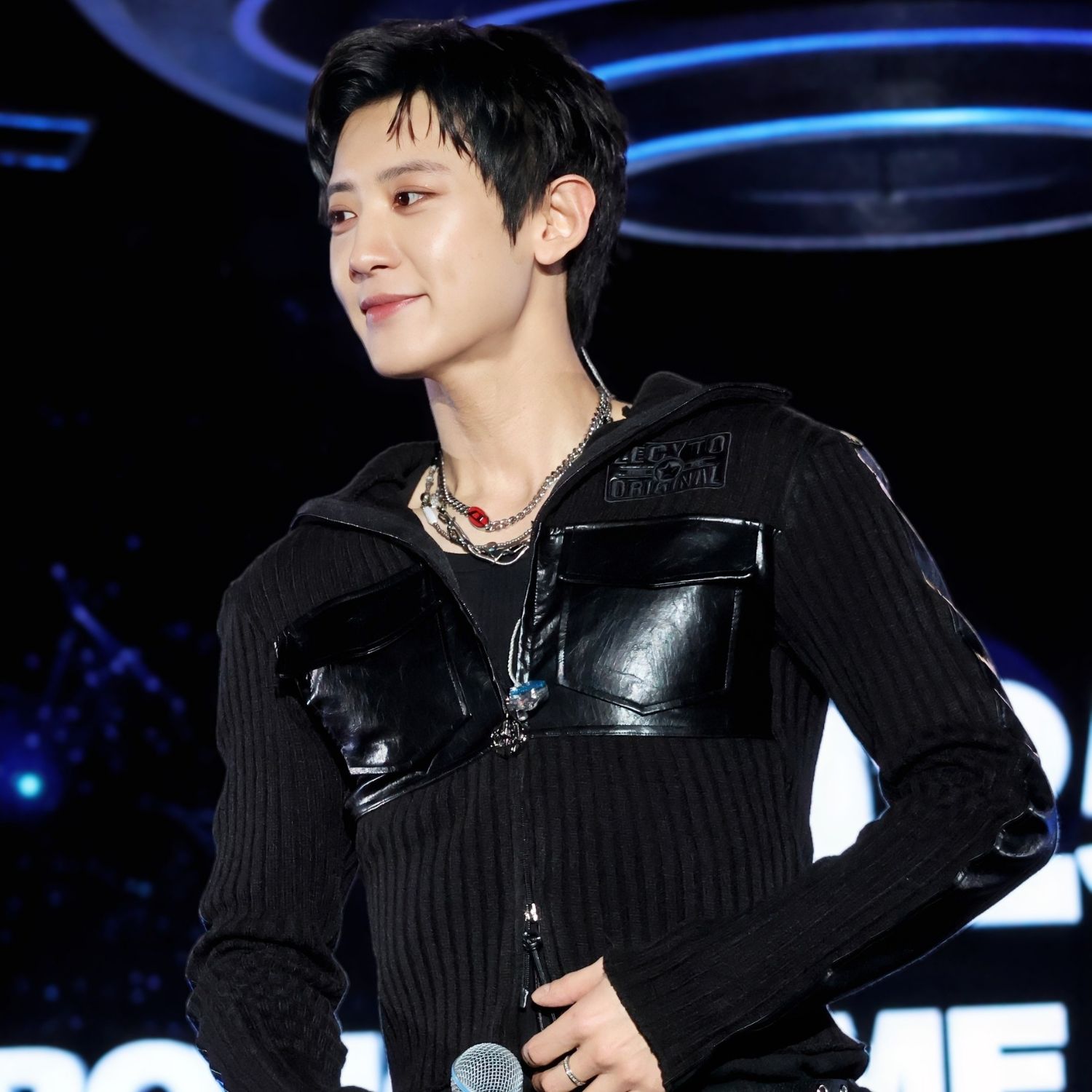 燦烈 (EXO)粉絲拍下的瞬間