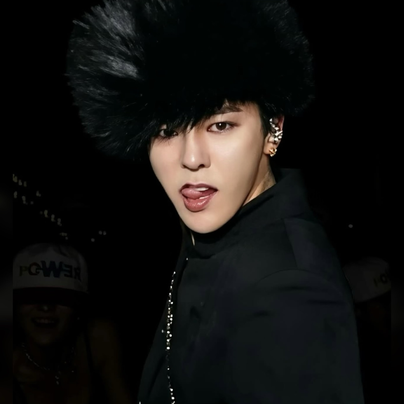 G-DRAGON (BIGBANG)の舞台裏ショット