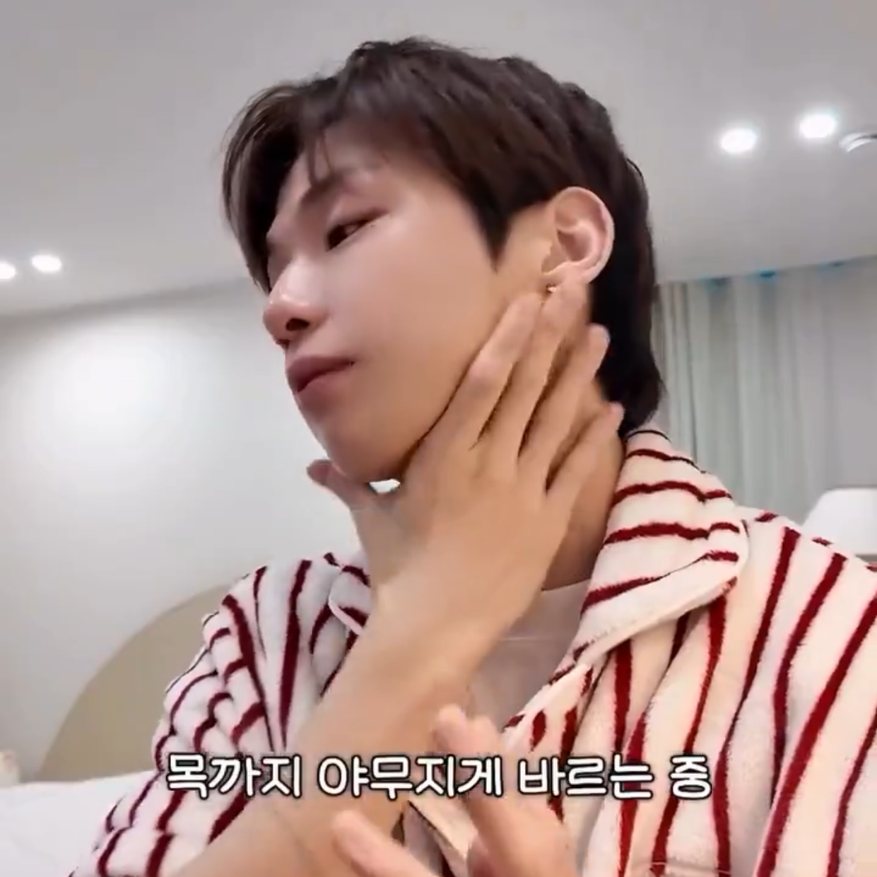 Foto aktivitas terbaru Kang Daniel