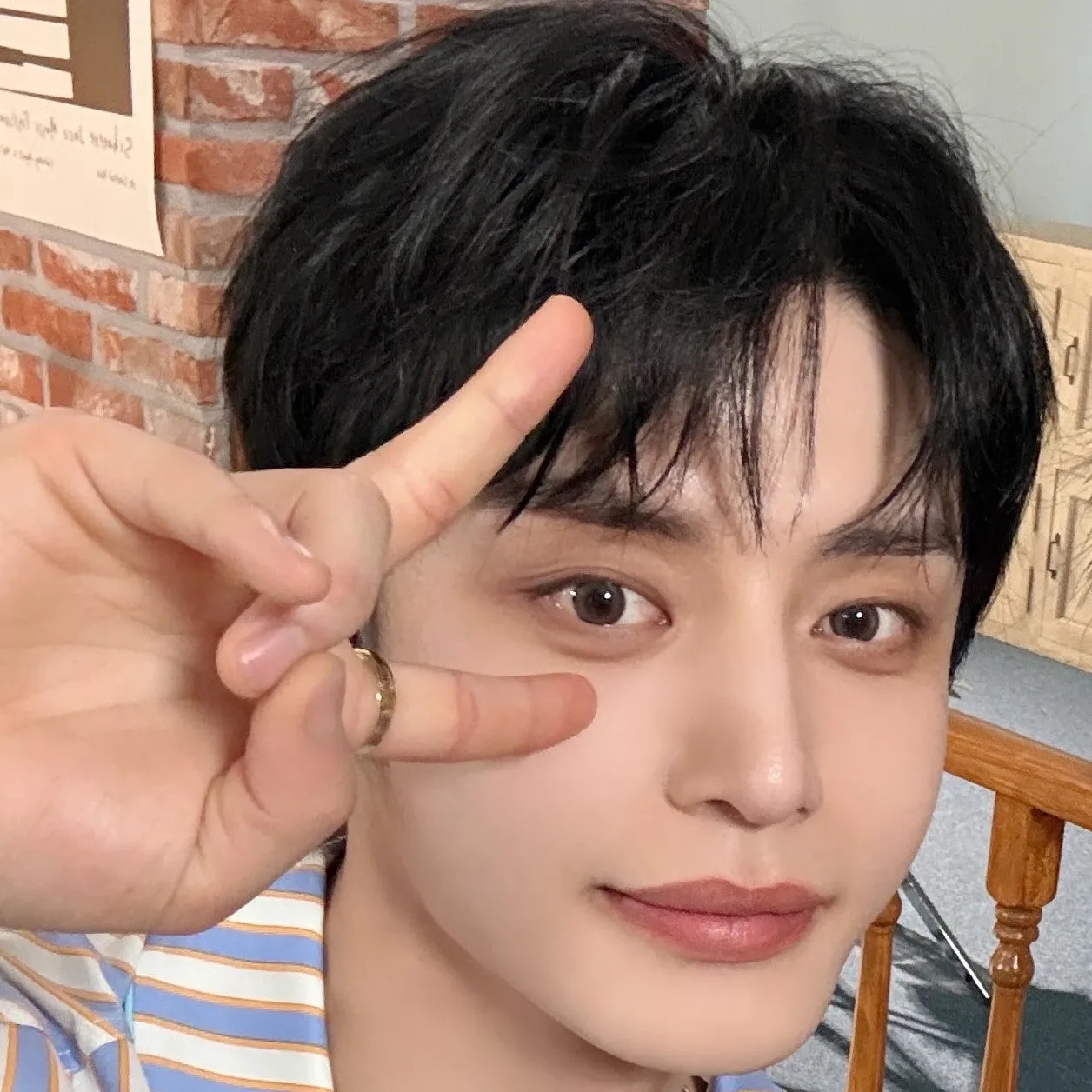 Latest photo of Kim Jiwoong (ZEROBASEONE)