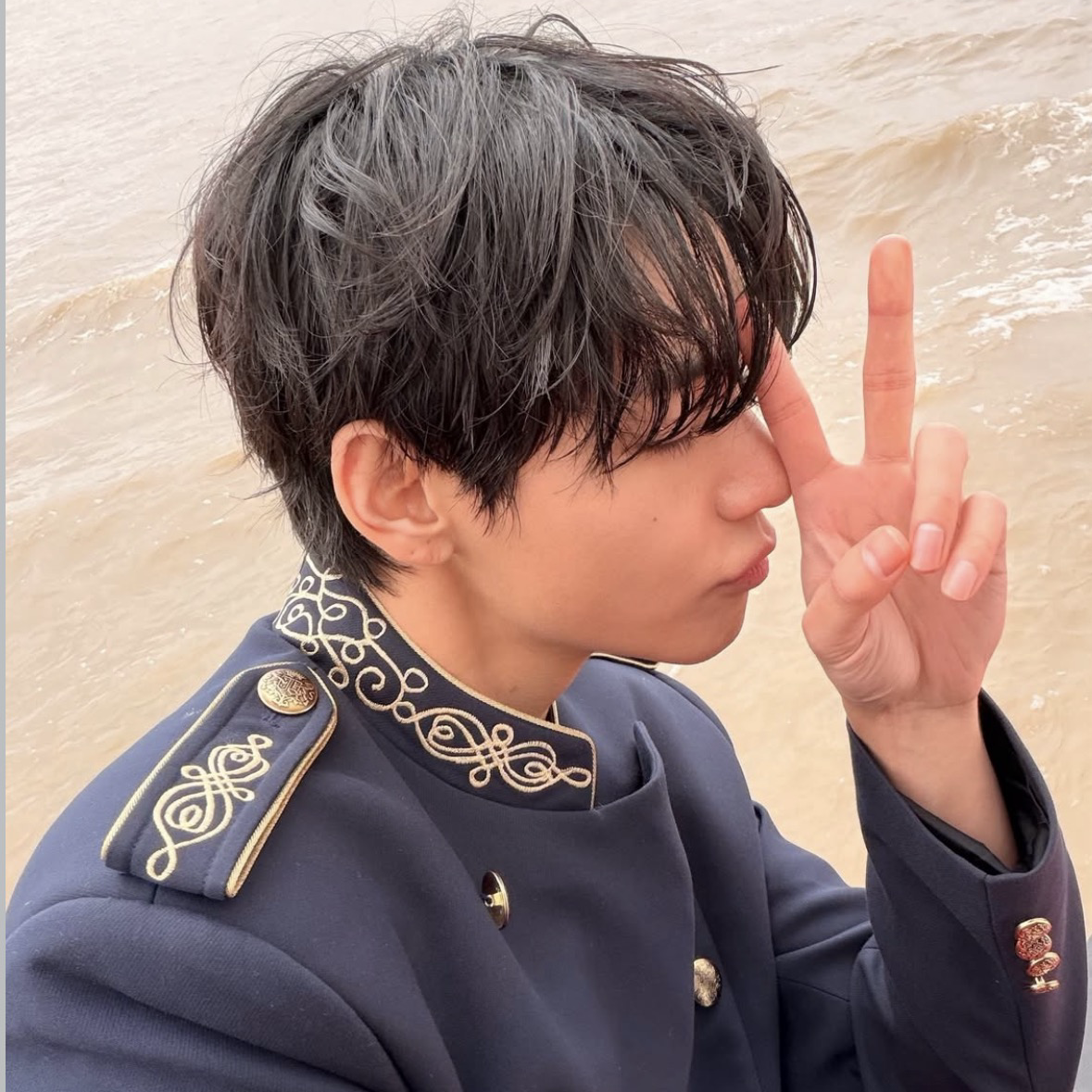 뷔 (방탄소년단) 최근 활동샷