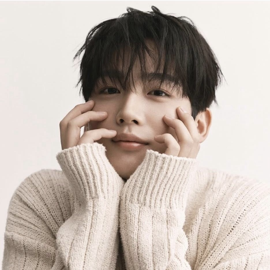 Recent activity shot of Kim Yohan (WEi)