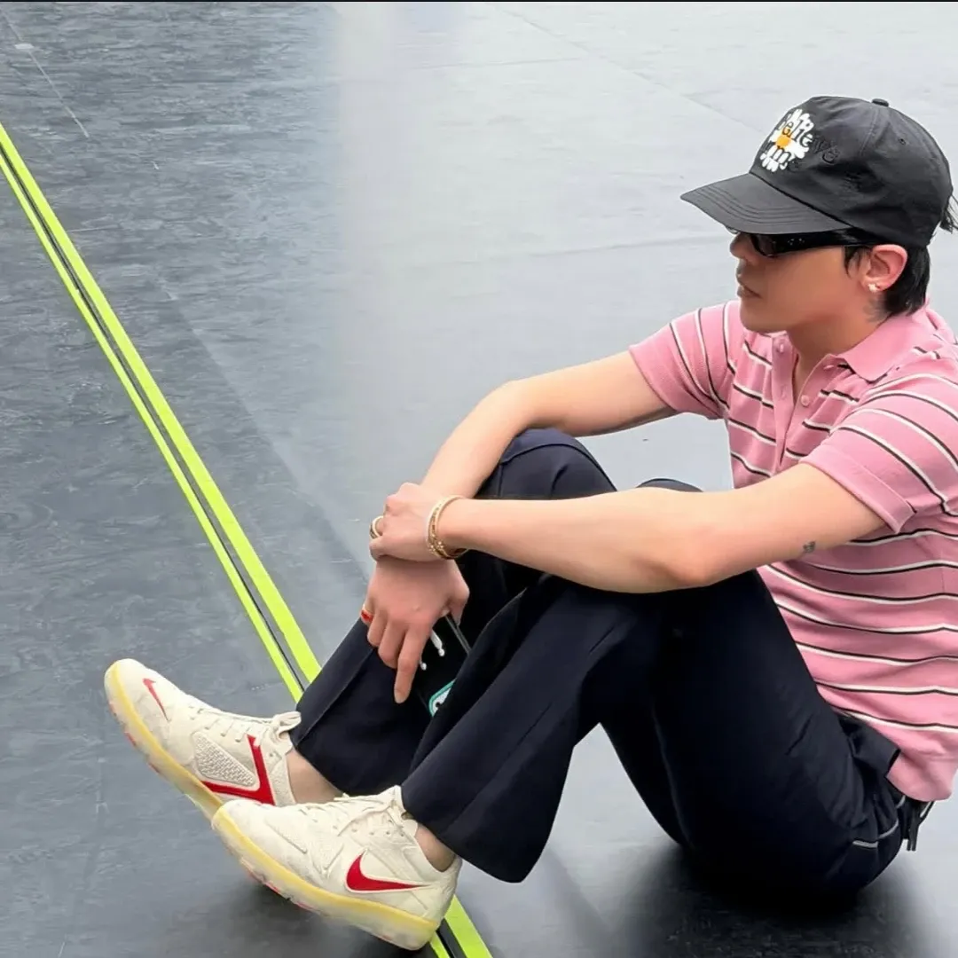 Behind-the-scenes cut of G-DRAGON (BIGBANG)