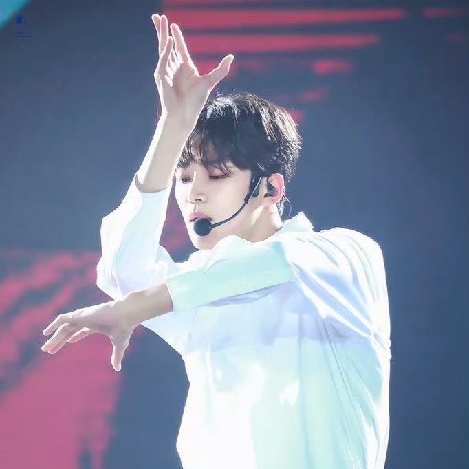 Latest photo of Rowoon