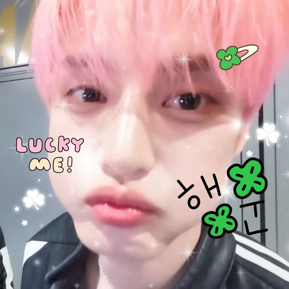 Foto terbaru Kim Jiwoong (ZEROBASEONE)