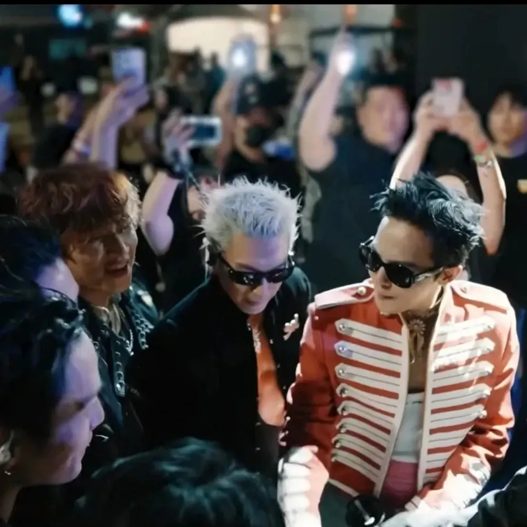 Recent activity shot of G-DRAGON (BIGBANG)