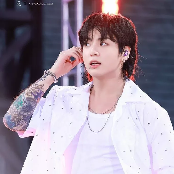 柾國 (防彈少年團)的最新活動照片