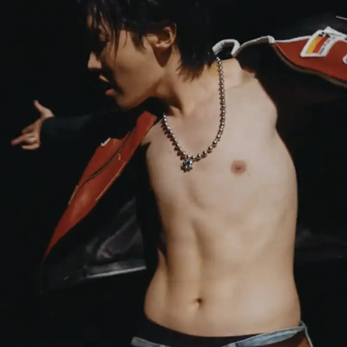 제이홉 (방탄소년단)의 최신 사진