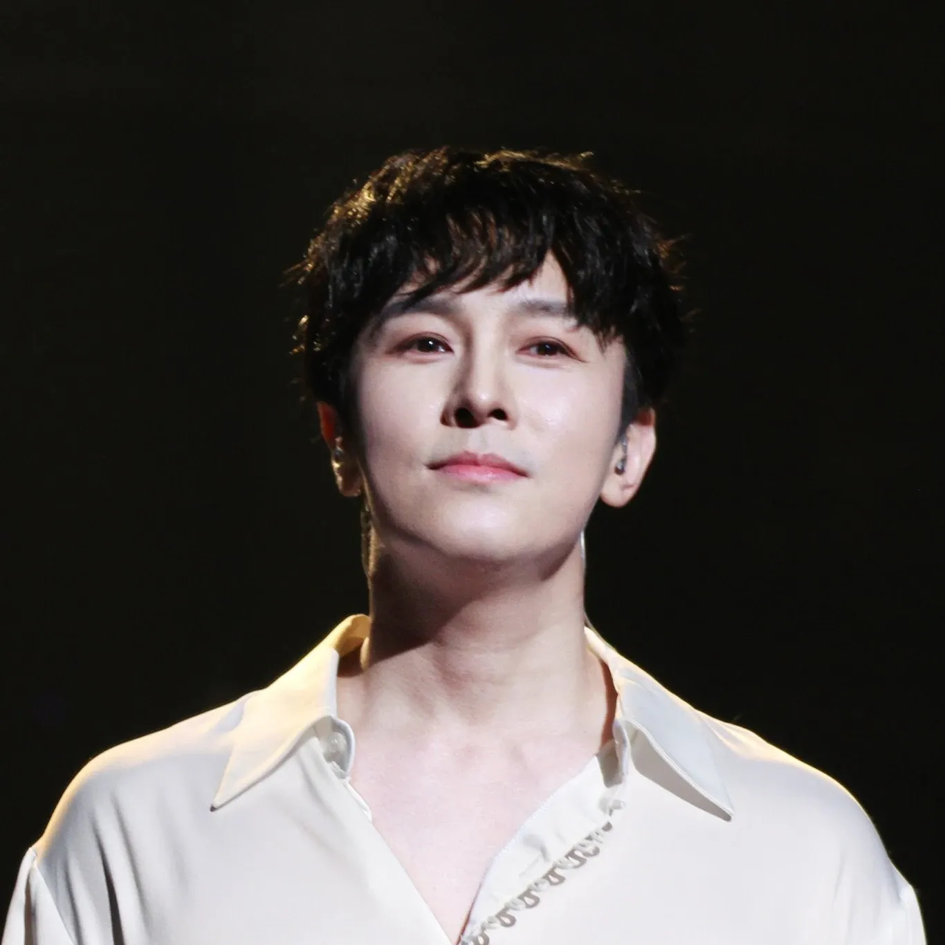 Latest photo of Kim Dongwan (SHINHWA)