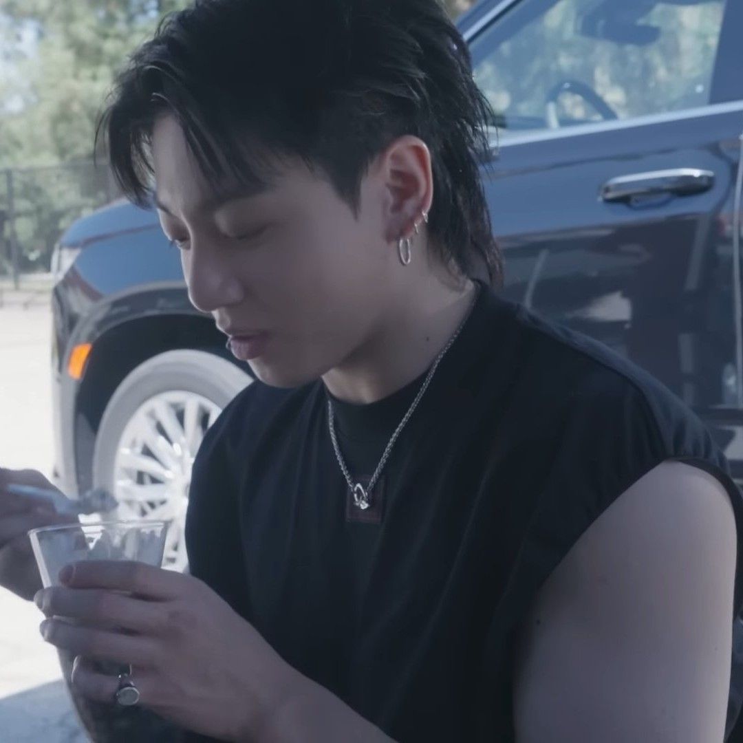 A moment captured by Jungkook (BTS)'s fan