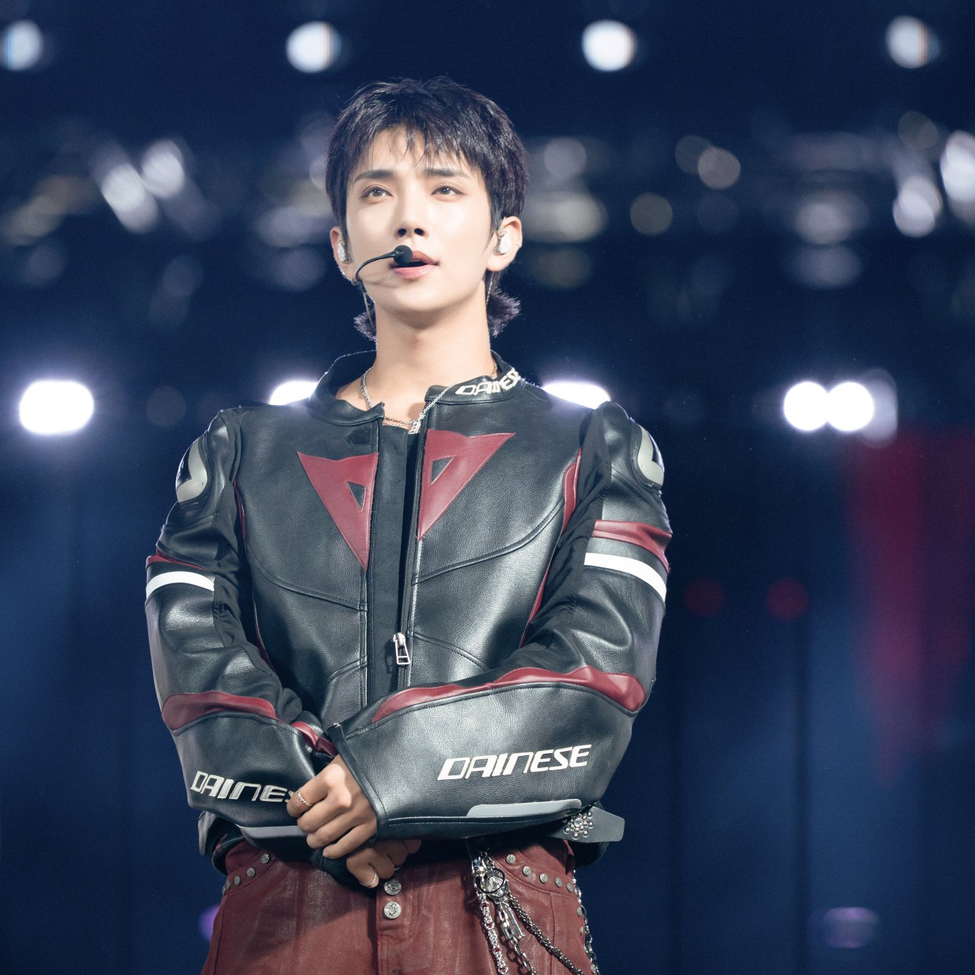 Momen yang diabadikan oleh penggemar Joshua (SEVENTEEN)