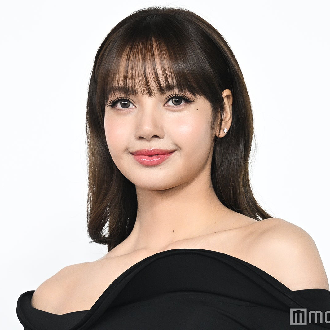 리사 (BLACKPINK)의 비하인드 컷