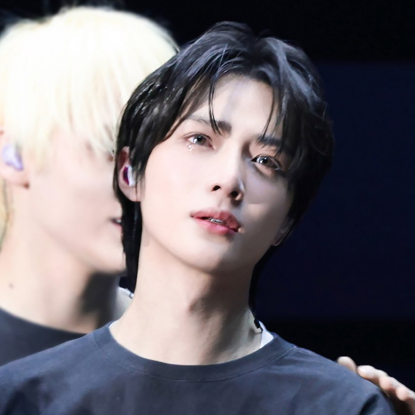 A moment captured by Beomgyu (TOMORROW X TOGETHER)'s fan