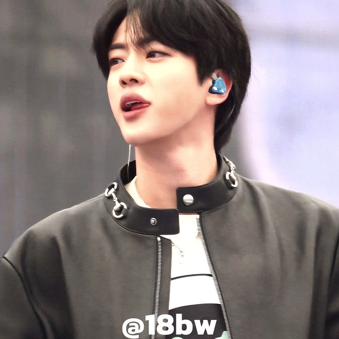 진 (방탄소년단) 최근 활동샷