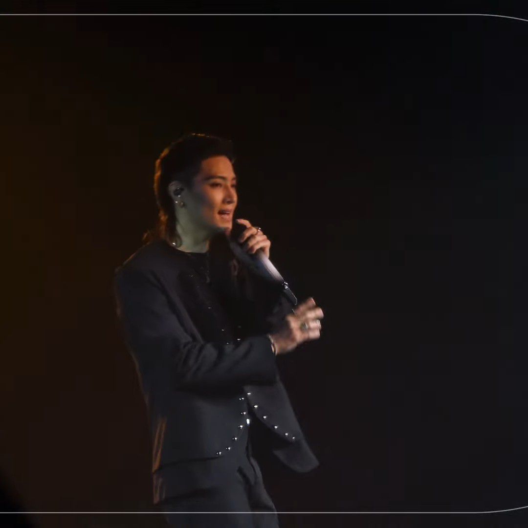 Behind-the-scenes cut of JAY B (GOT7)