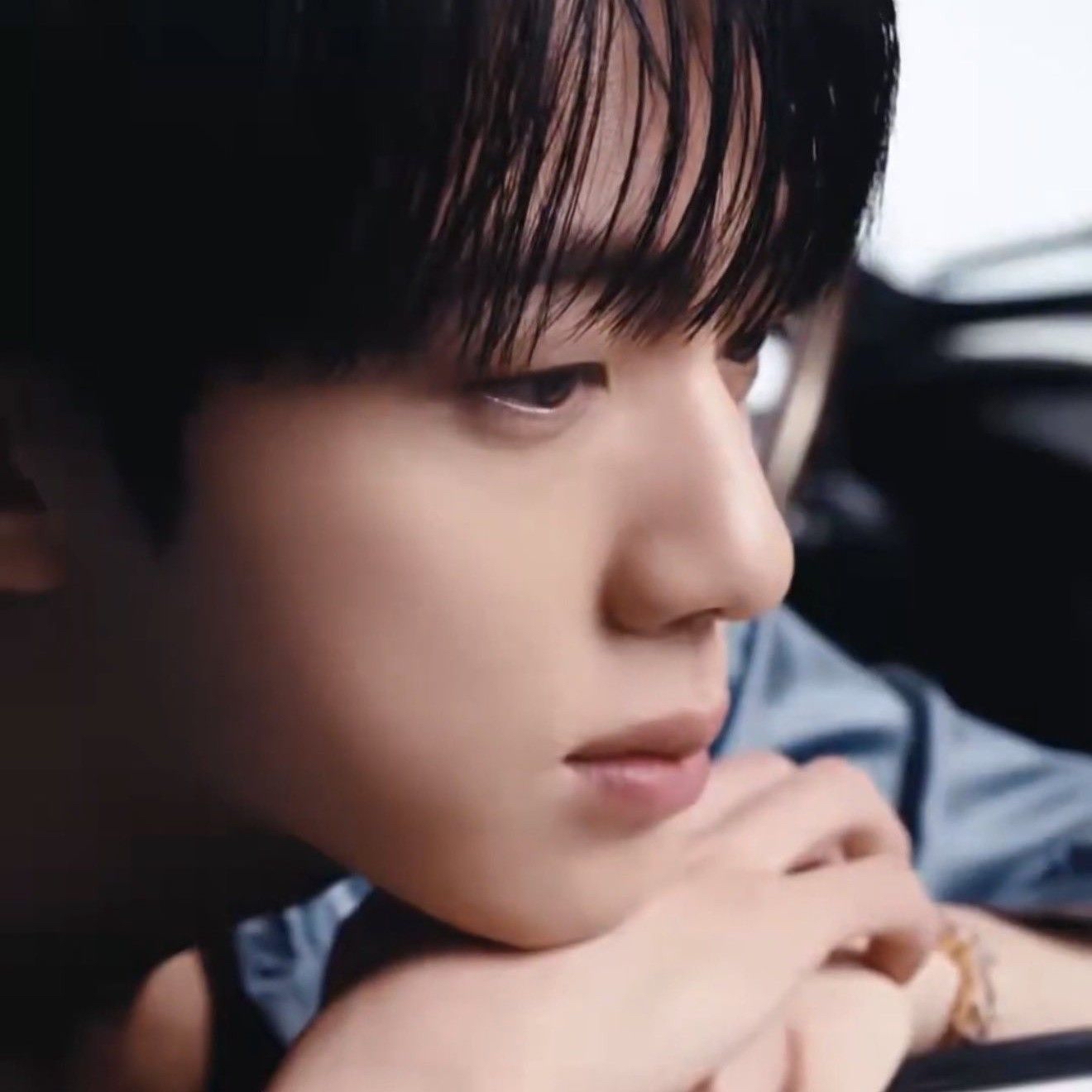 진 (방탄소년단) 최근 활동샷