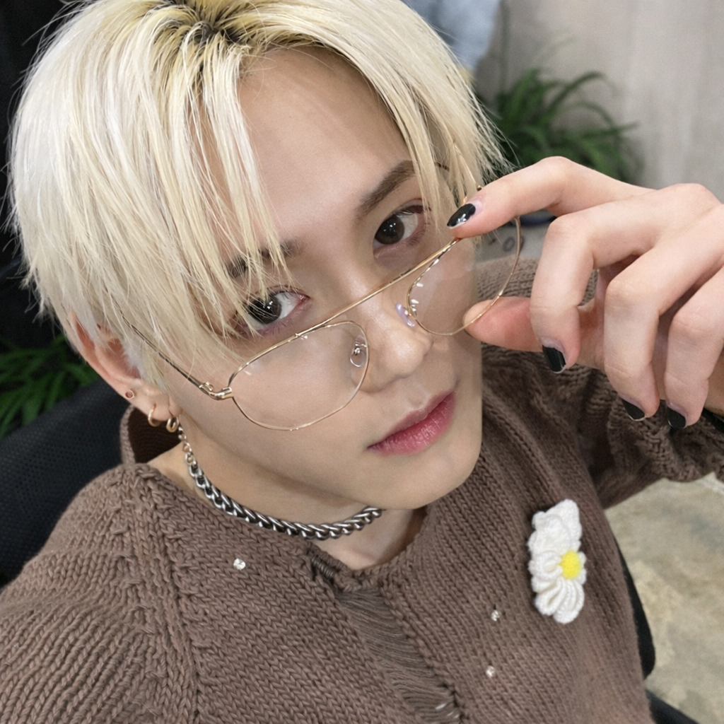 Behind-the-scenes cut of Mashiho