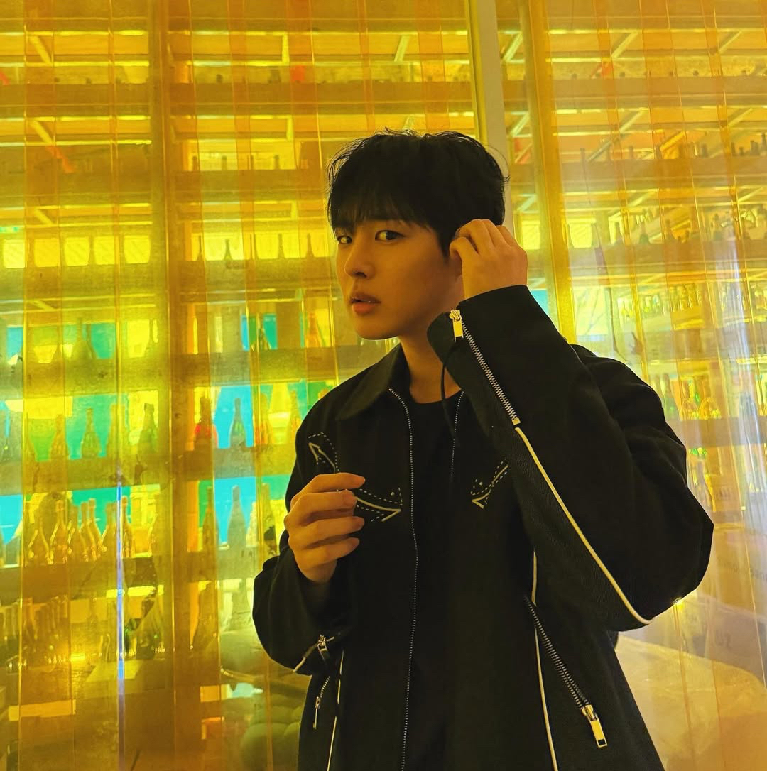 Behind-the-scenes cut of Choi Byungchan