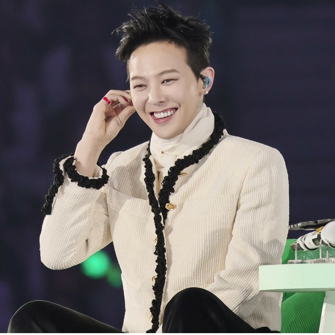Behind-the-scenes cut of G-DRAGON (BIGBANG)