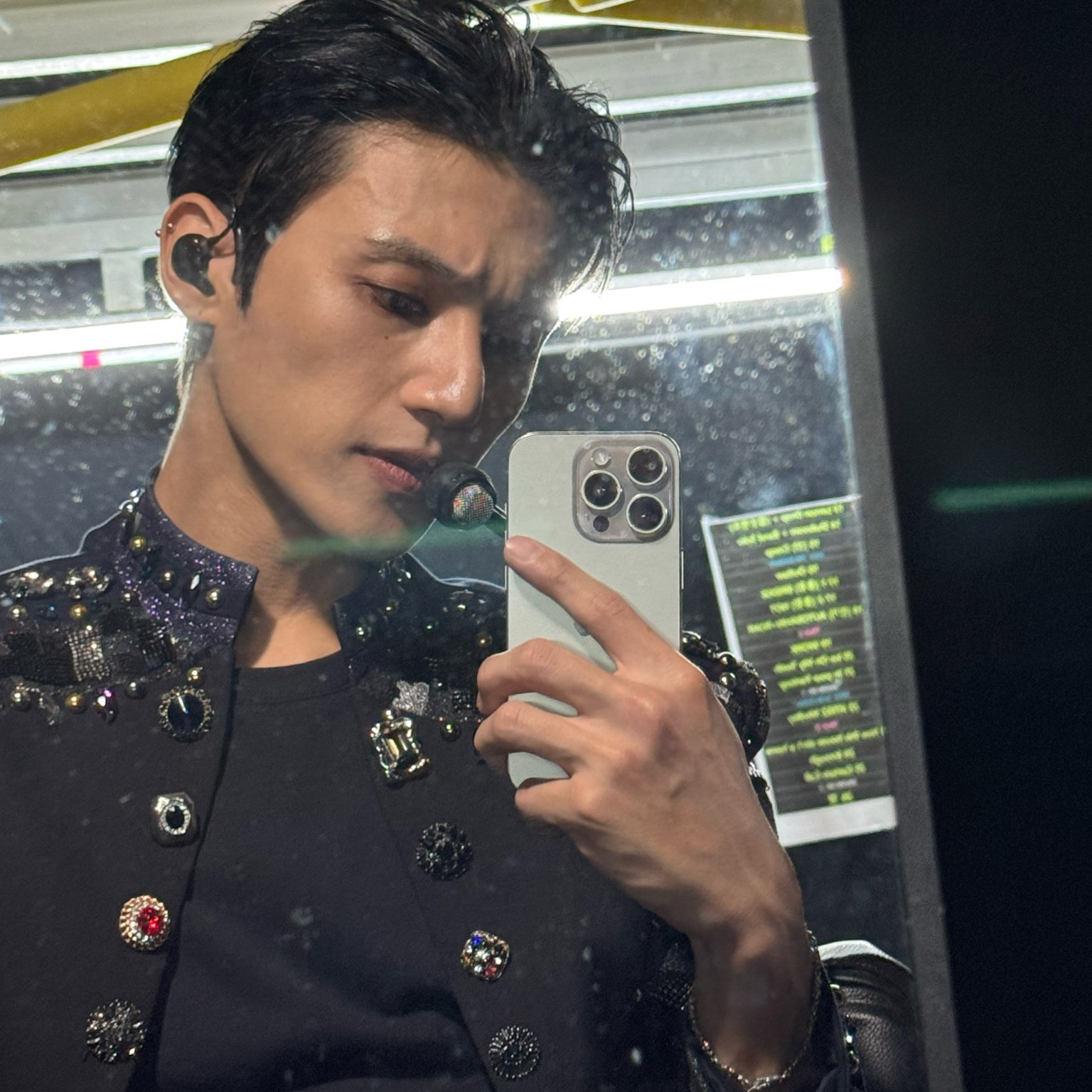 에이티즈의 비하인드 컷