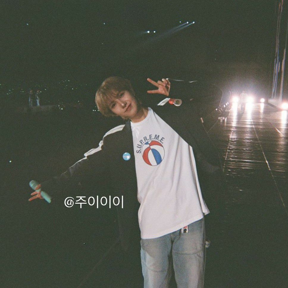 A moment captured by Renjun (NCT DREAM)'s fan