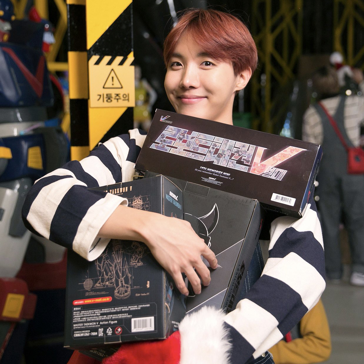 제이홉 (방탄소년단) 최근 활동샷