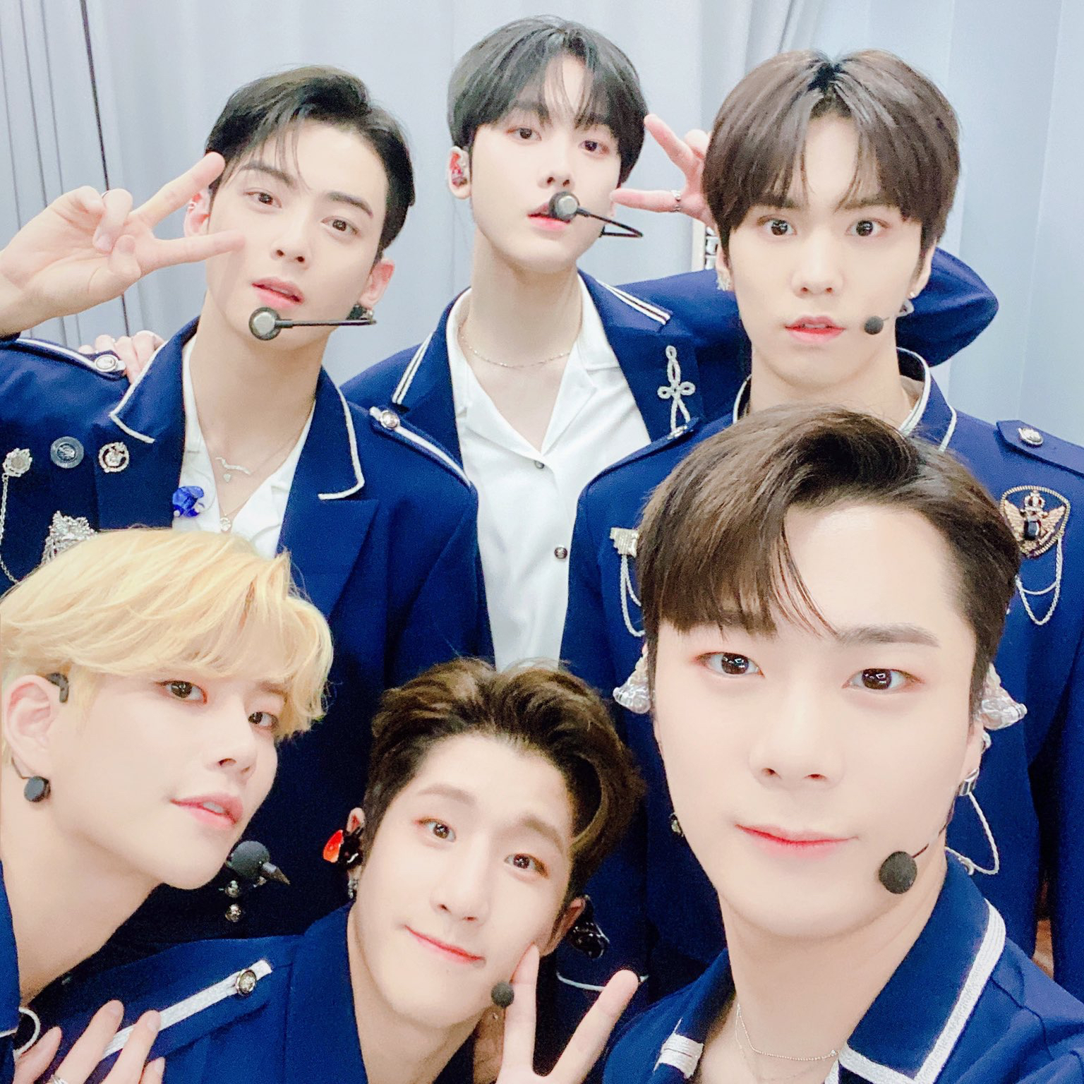 Foto aktivitas terbaru ASTRO