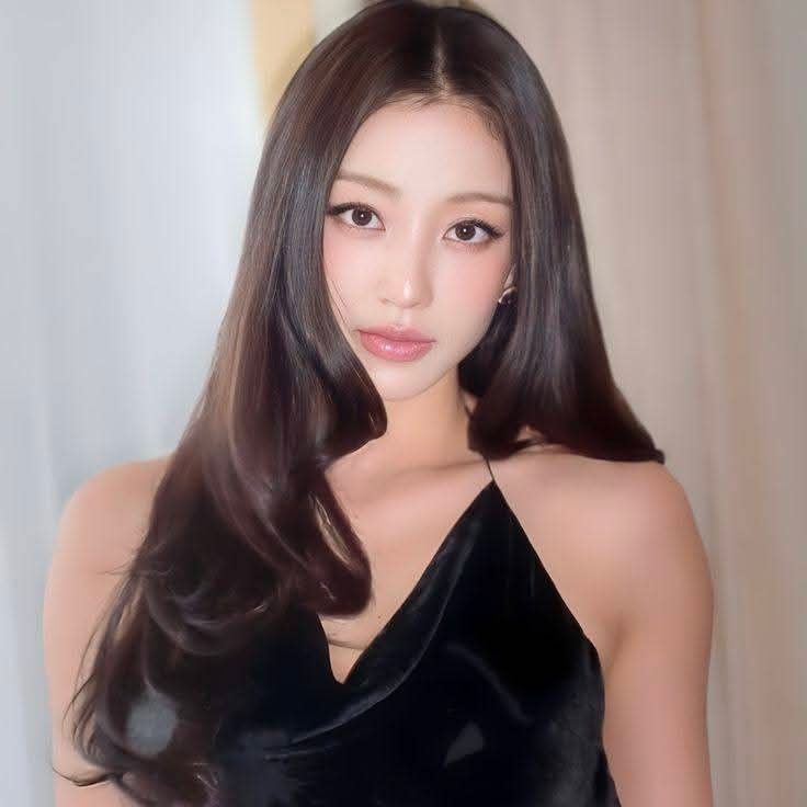 志效 (TWICE)的最新活動照片