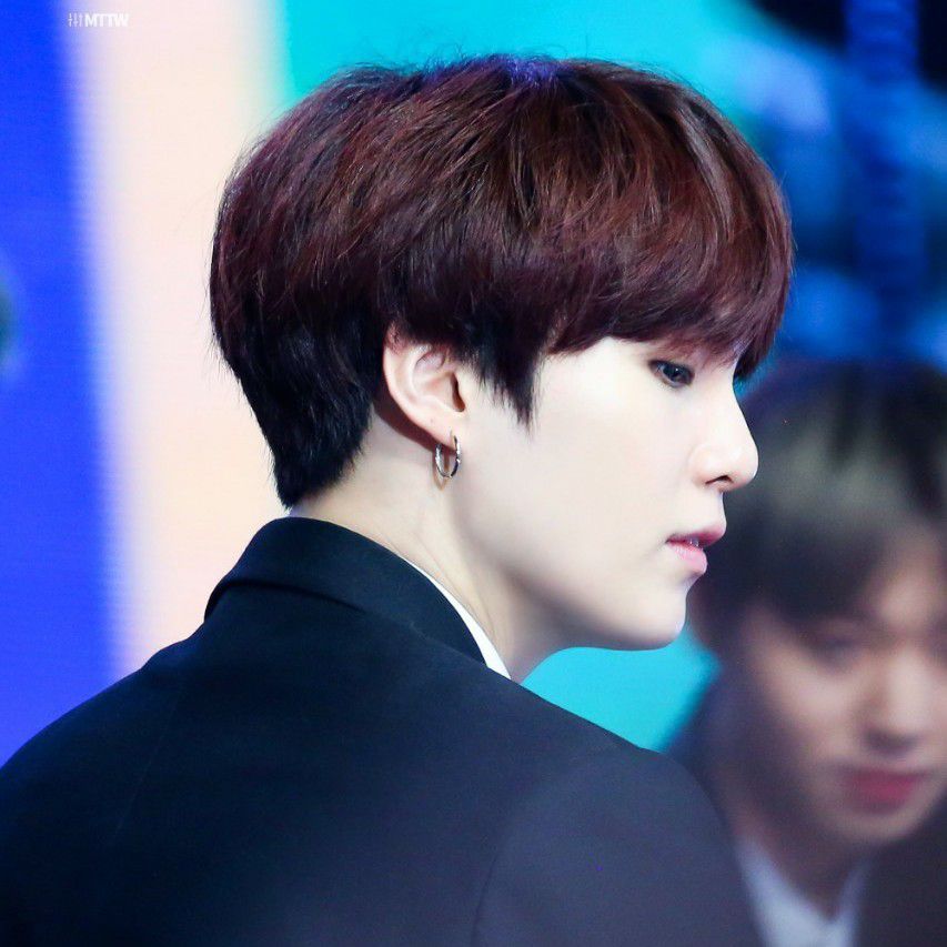 K-pop star post gaining attention now