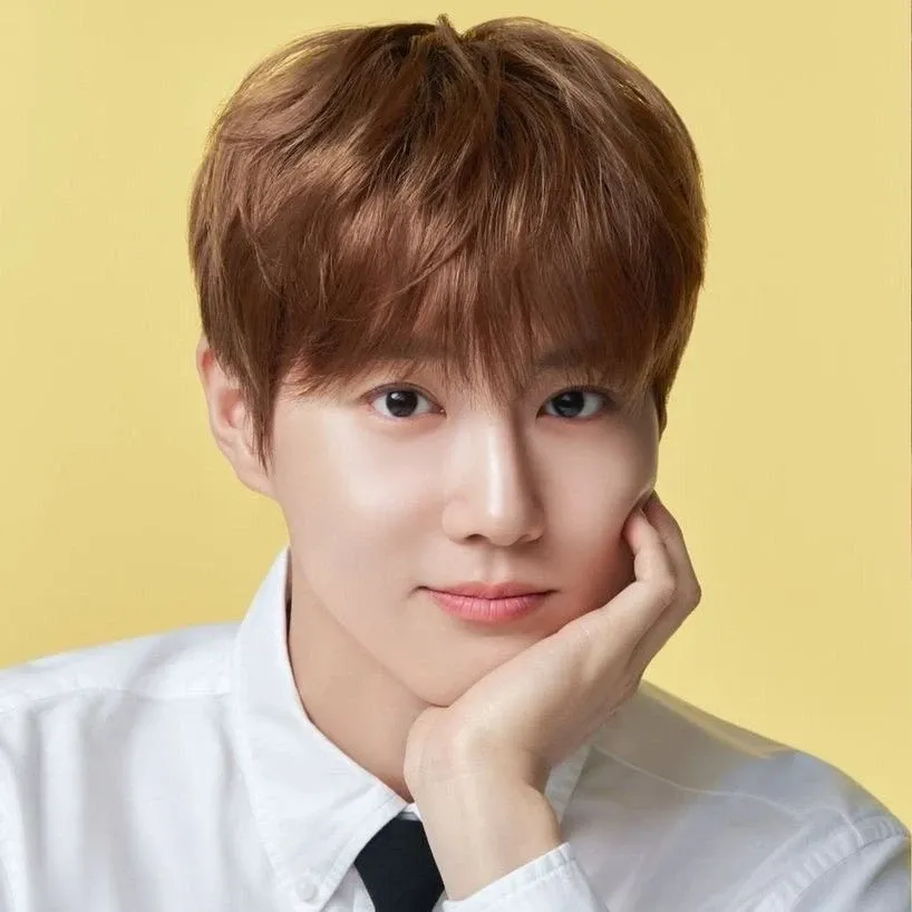 A moment captured by Suho (EXO)'s fan