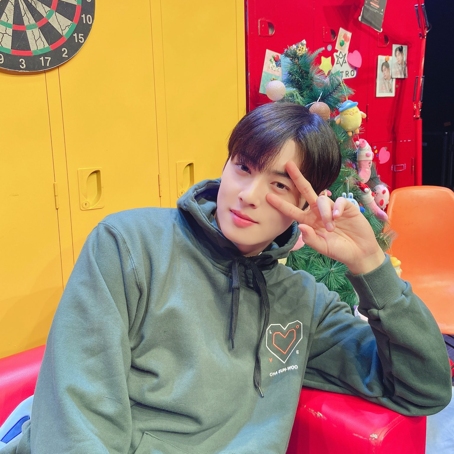 아스트로의 최신 사진