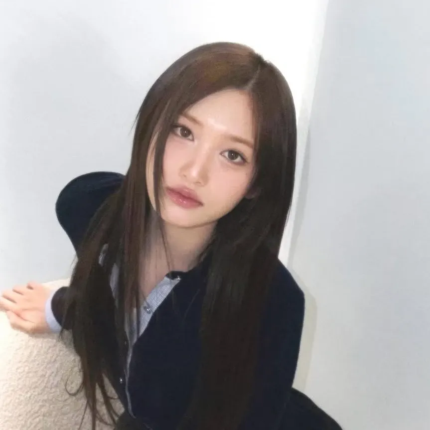 Latest photo of Leeseo (IVE)