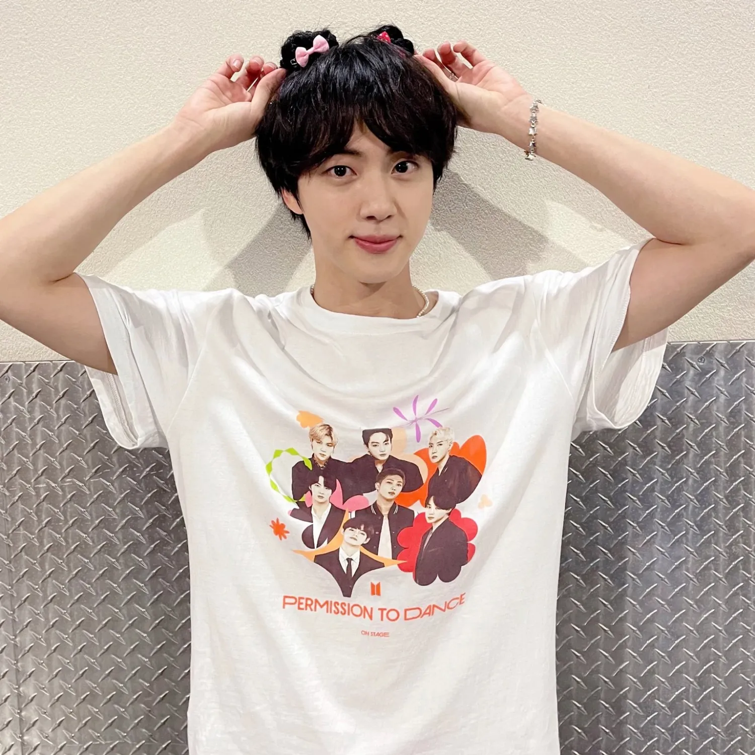 진 (방탄소년단)의 최신 사진