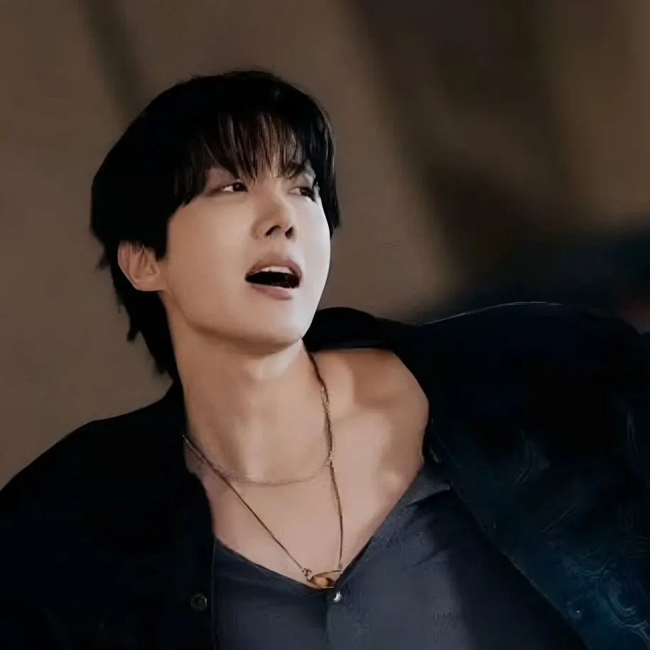 J-hope (防彈少年團)的最新活動照片