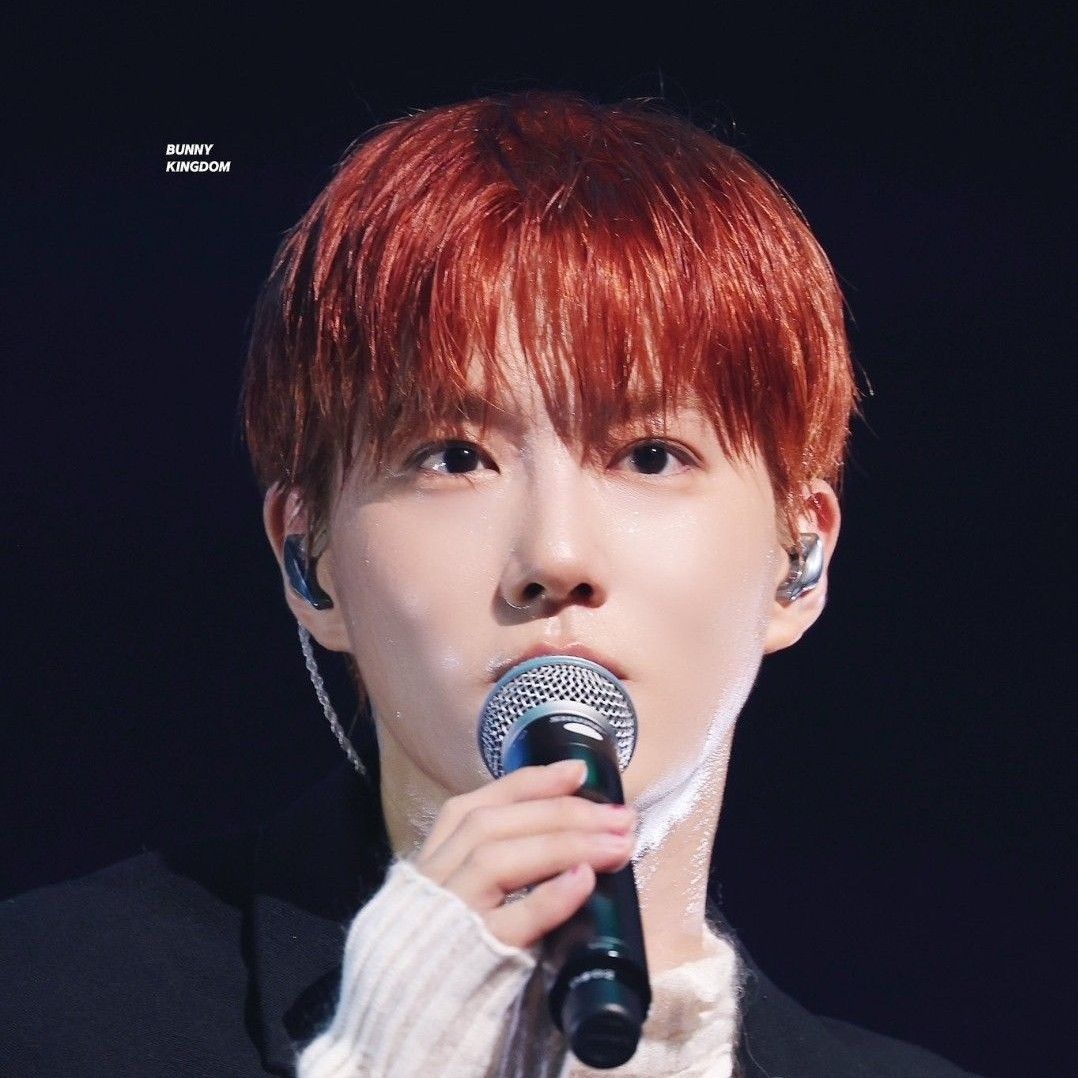 A moment captured by Suho (EXO)'s fan