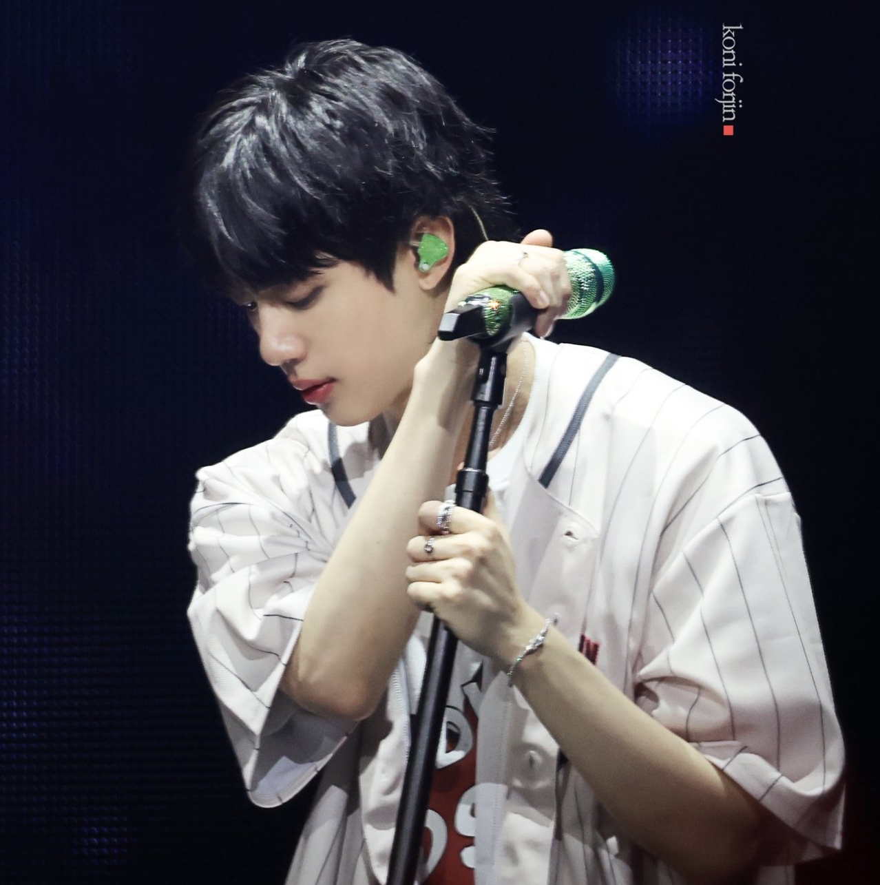 진 (방탄소년단) 최근 활동샷