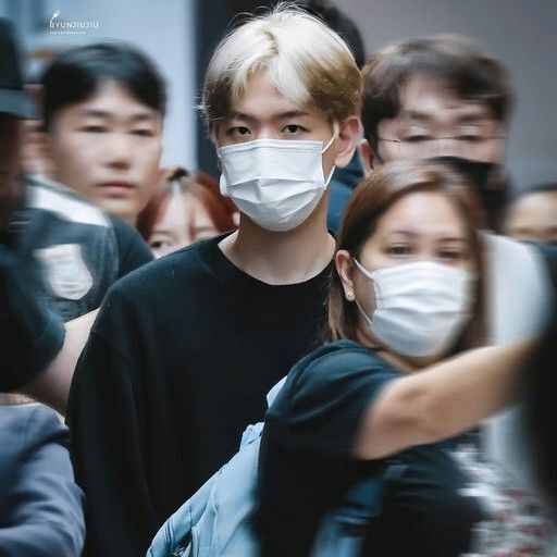 백현 (EXO) 최근 활동샷