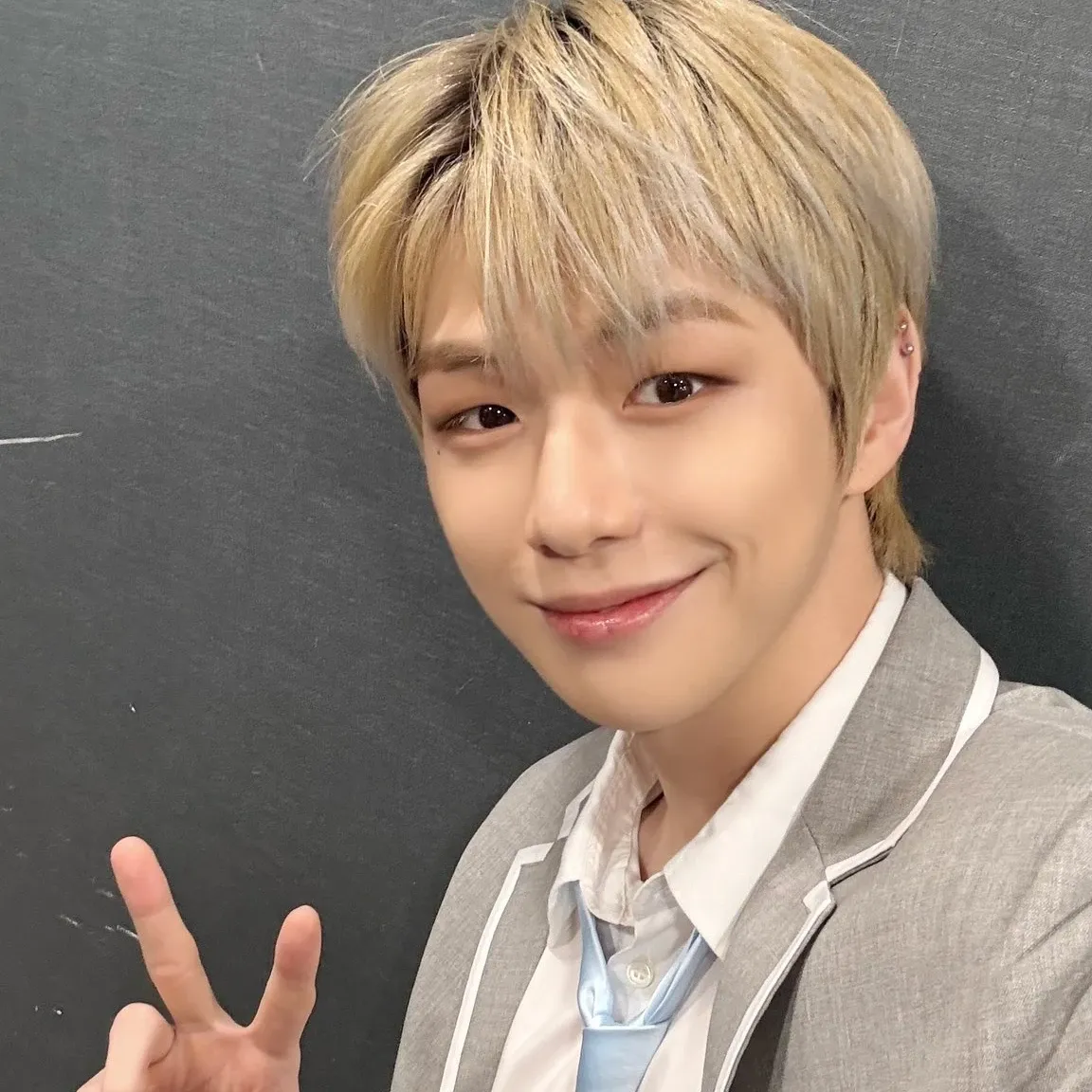 姜丹尼尔的最新照片