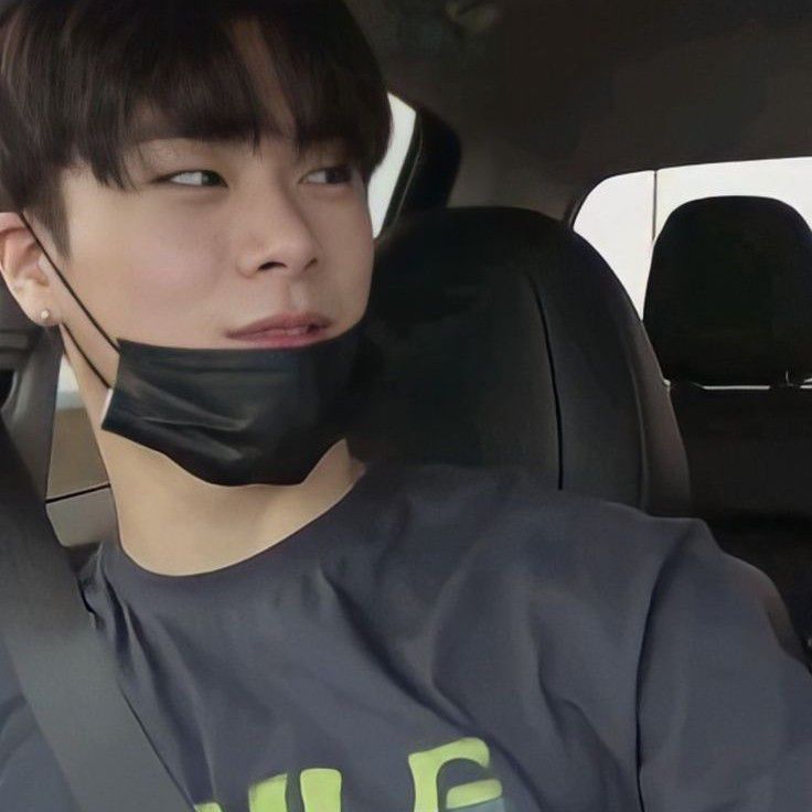 Latest photo of Moonbin (ASTRO)