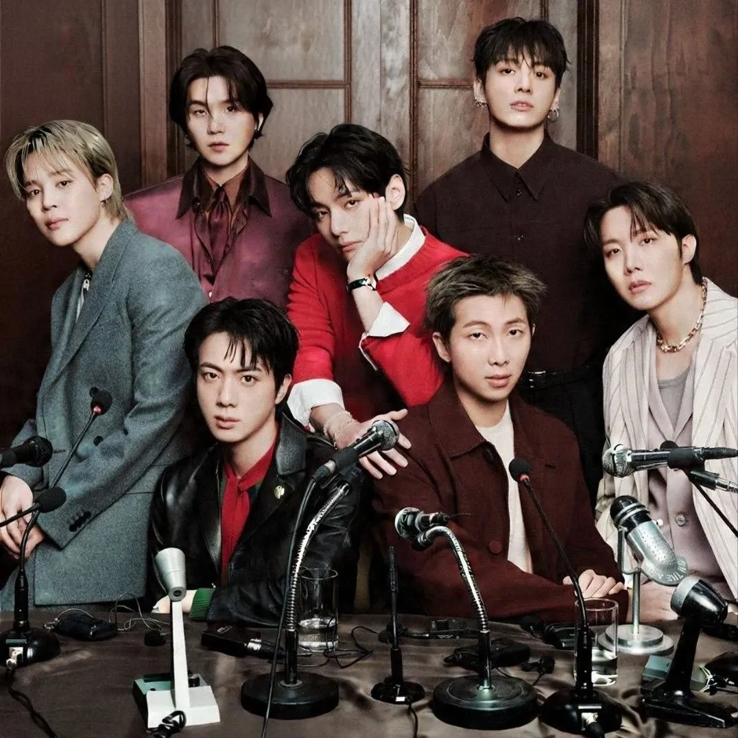 Behind-the-scenes cut of BTS