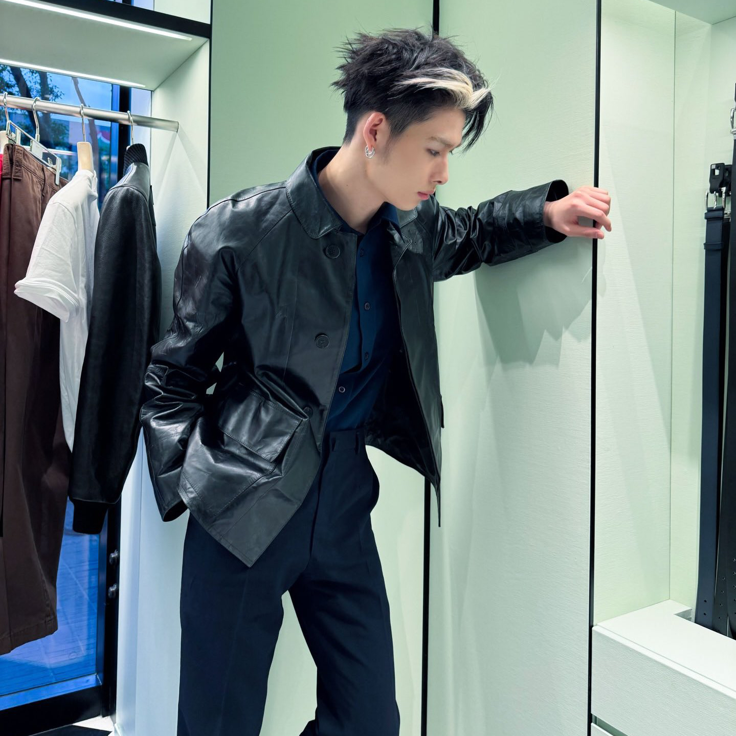 Foto aktivitas terbaru NI-KI (ENHYPEN)