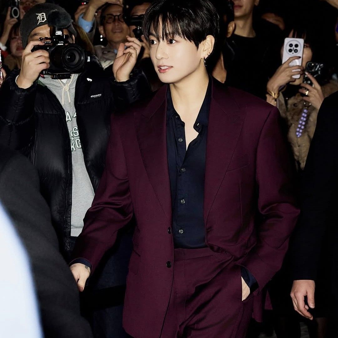Latest photo of Jungkook (BTS)