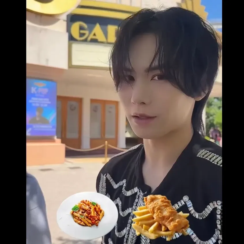 A moment captured by Rocky's fan