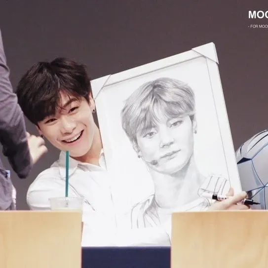 Behind-the-scenes cut of Moonbin (ASTRO)