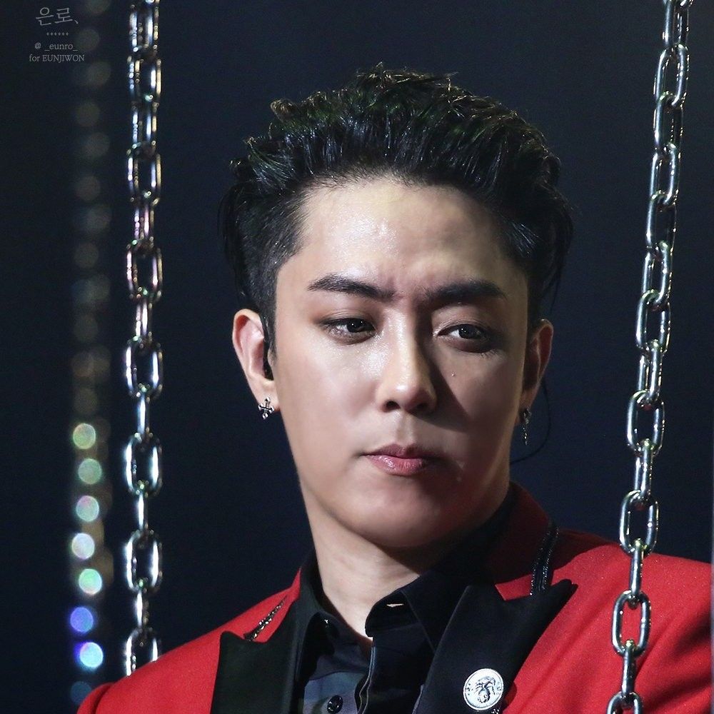 A moment captured by Eun Jiwon (SECHSKIES)'s fan