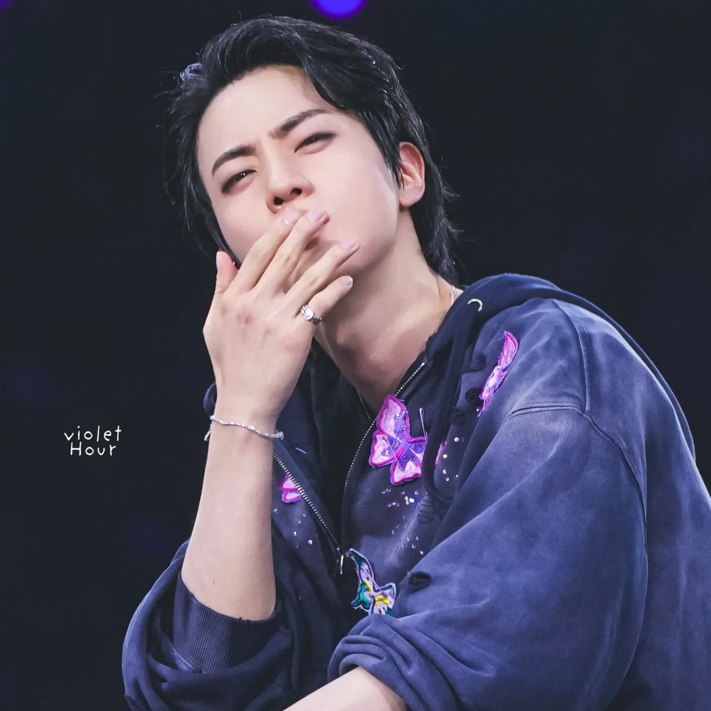 진 (방탄소년단)의 최신 사진