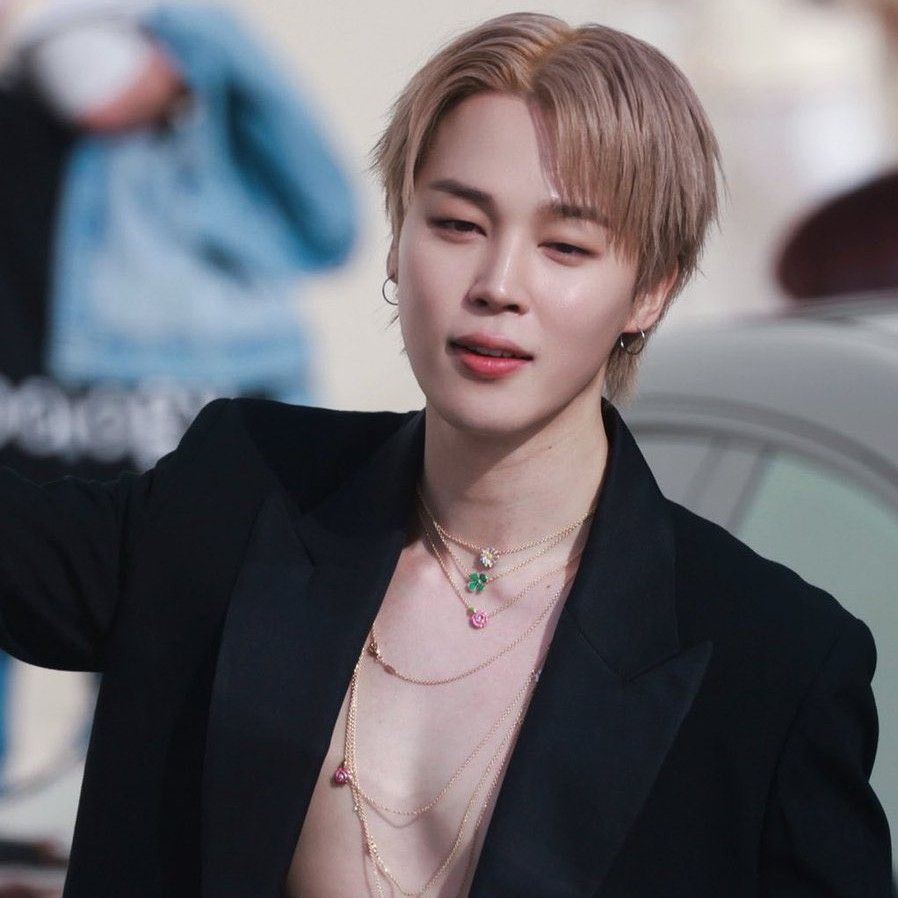 Foto aktivitas terbaru Jimin (BTS)