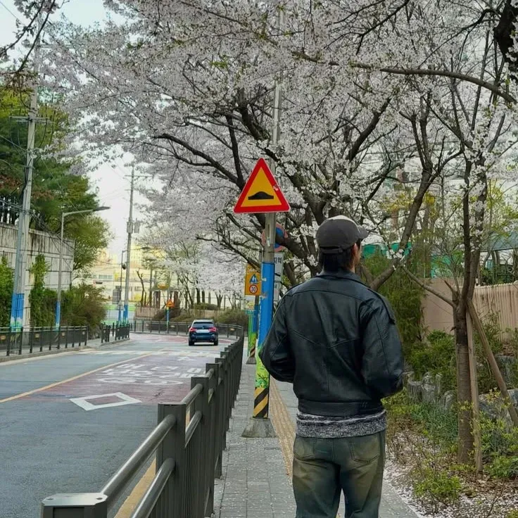 A moment captured by Hyunsuk's fan