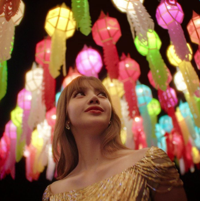 리사 (BLACKPINK) 최근 활동샷